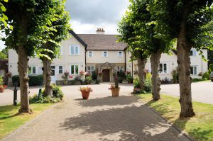 Barchester – Oxford Beaumont Care Community