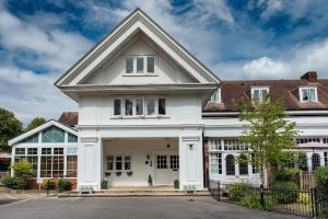 Dormy House